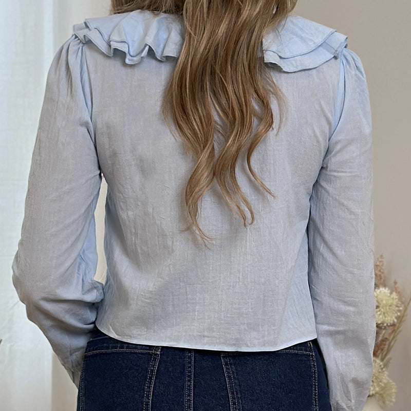 AVA-LUA Bluse mit Volant-Details in beige & hellblau